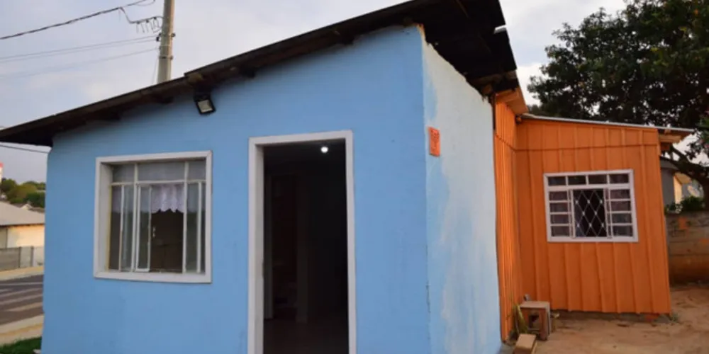 Projeto Ella realiza reforma de residência em ação beneficente.