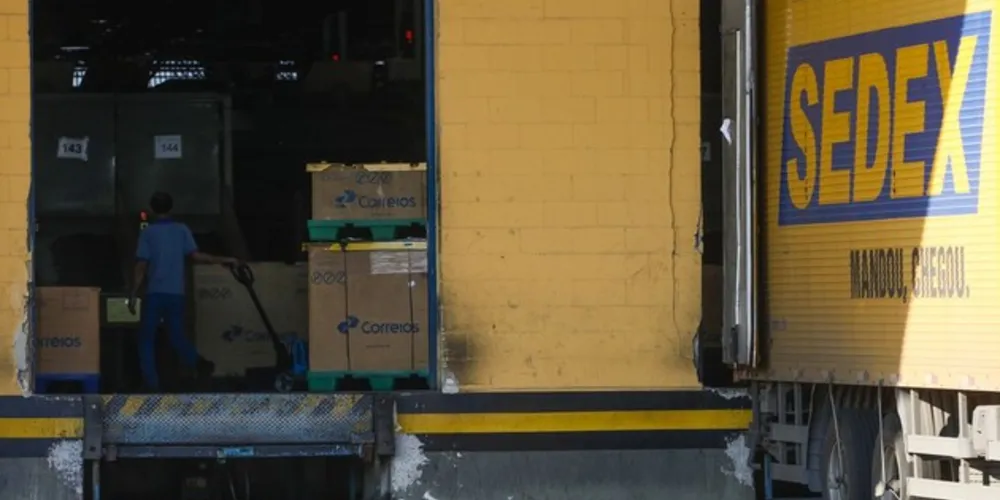 Pela decisão, metade dos dias de greve será descontado do salário dos empregados, a outra metade terá que ser compensada.