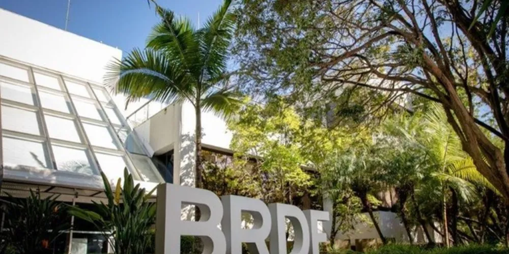 Houve aumento de 320% nos financiamentos de projetos de micro e pequenas empresas