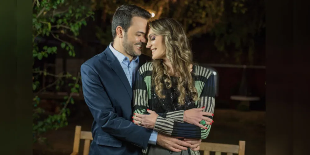 NIVER - A fisioterapeuta Valeska Niemeyer Bobato será muito cumprimentada pela passagem de seu aniversário na próxima segunda-feira (28). Valeska que ao lado de seu marido Franck Bobato se destaca a frente da Inpelle Saúde e Beleza. Da coluna RC os votos de realizações e felicidades