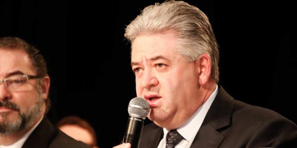 Imagem ilustrativa da imagem Em carta, Mainardes anuncia pausa na vida pública