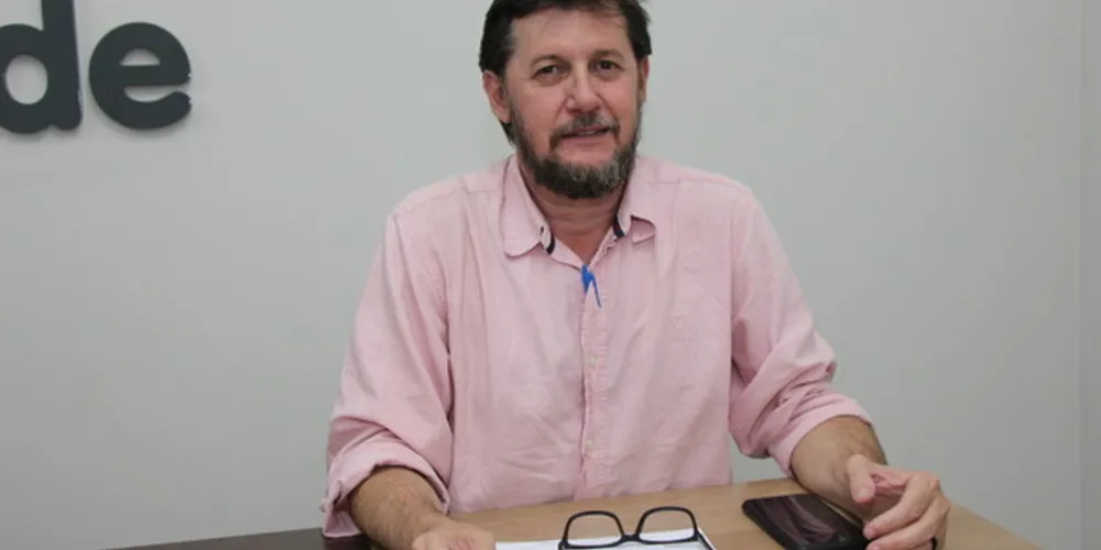 “Vamos economizar até no salário do prefeito”, exemplifica o Professor Gadini