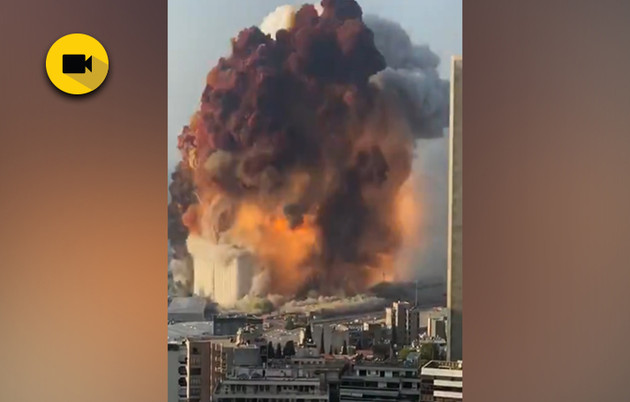 Imagem ilustrativa da imagem Vídeos mostram explosão em zona portuária de Beirute
