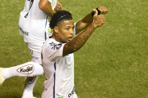 Marinho marcou um dos gols da vitória sobre o Delfin no Equador