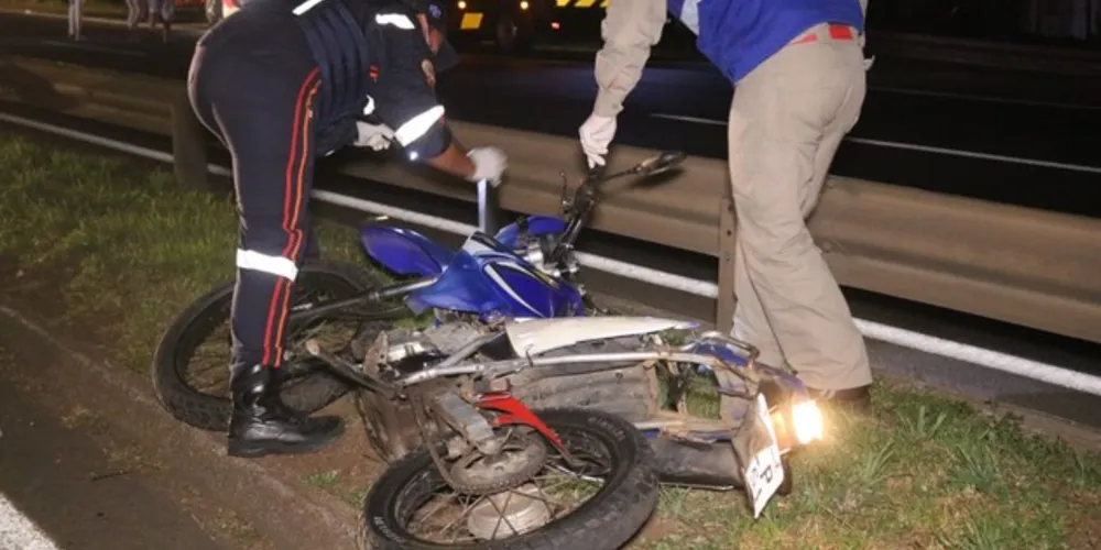 Piloto da moto não portava documentos e morreu ainda no local do acidente