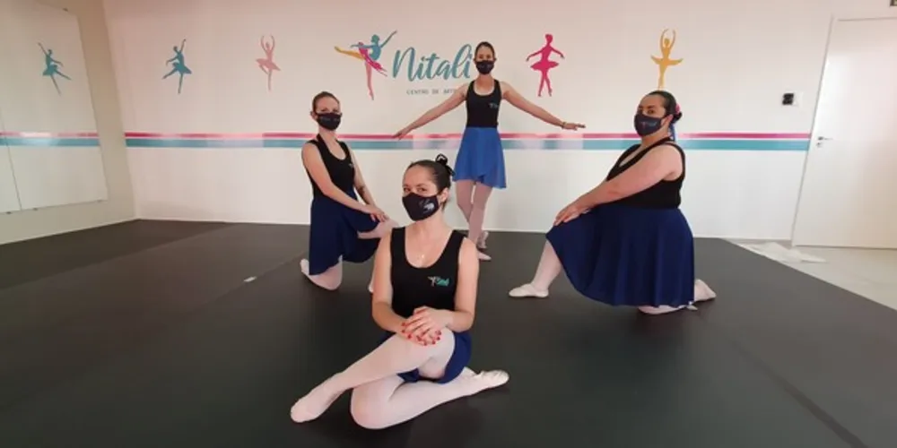 Mulheres realizam sonho de menina: ser bailarina