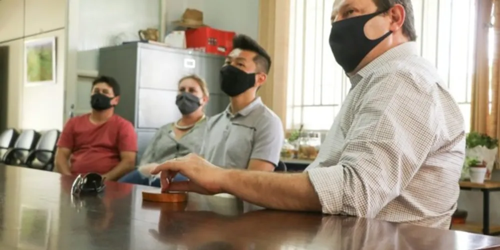 Para o reitor Miguel Sanches Neto, a visita representa o reconhecimento da importância das universidades públicas paranaenses no combate ao coronavírus.