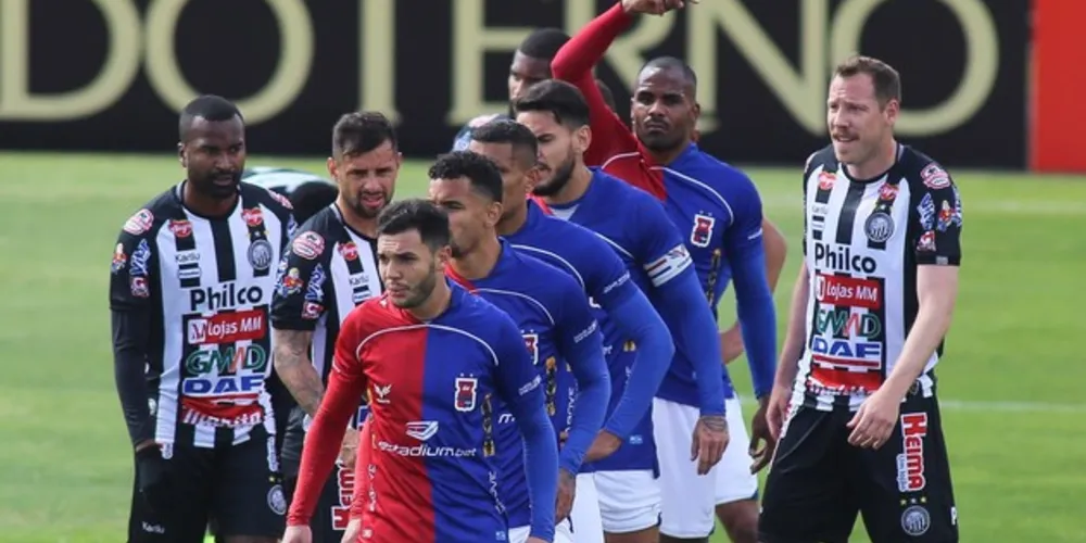 Os quatro clubes paranaenses aparecem entre os 45 que mais utilizaram atletas
