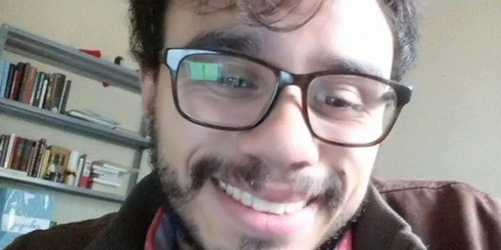 Juliano Lima Schualtz, é estudante de História pela Universidade
Estadual de Ponta Grossa (UEPG) e militante do Coletivo Negro Ilê Aiyê, na
mesma universidade.