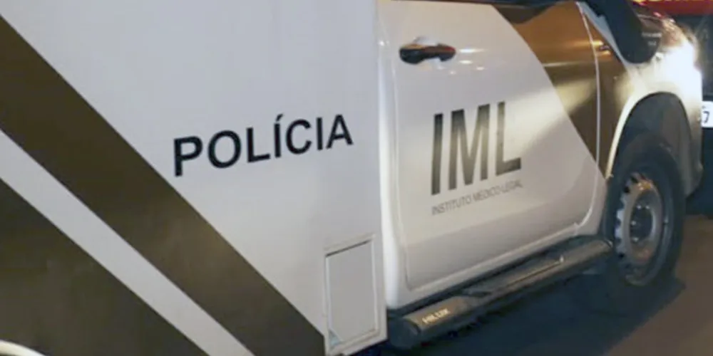 Vítima foi encontrada já sem sinais vitais com ferimentos nas costas e na cabeça
