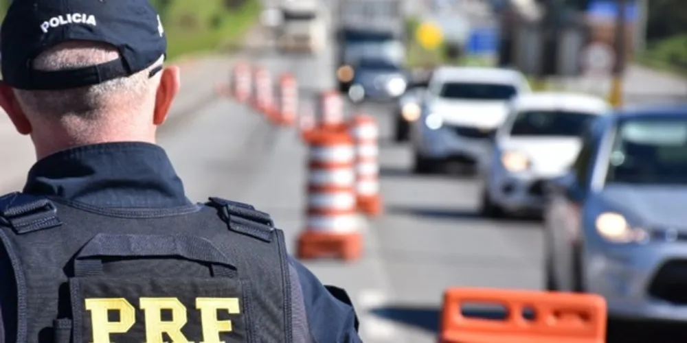 Entre os focos da fiscalização das equipes da PRF estão a embriaguez ao volante, as ultrapassagens proibidas e o controle de velocidade.