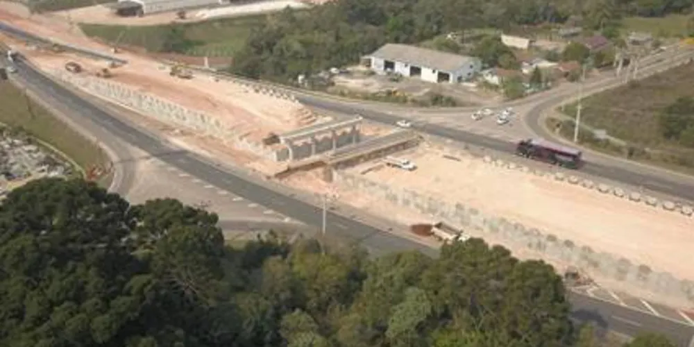 Nova interseção em Piraí do Sul terá lançamento de vigas neste domingo (11)
