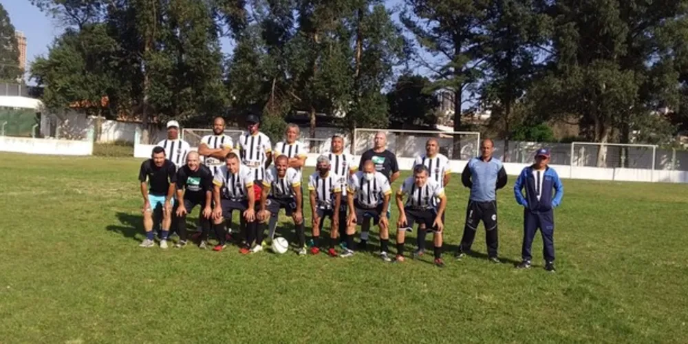Quarentões do Princesão viajam neste fim de semana para jogos amistosos em São Paulo