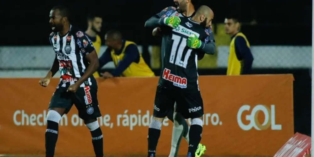 Goleiro alvinegro foi decisivo para que o Fantasma saísse com um ponto do Germano Krüger