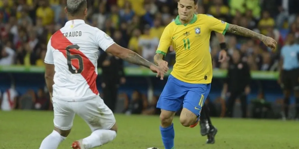 A partida contra o Peru também pode assumir um caráter especial para o atacante Neymar, que pode empatar com Ronaldo na vice-artilharia da seleção.
