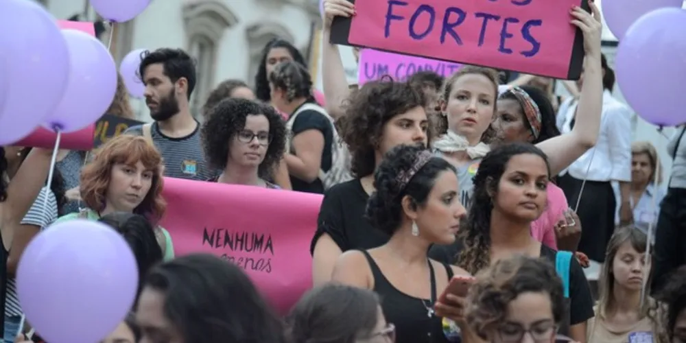 Desde 2018, por conta de uma determinação do Tribunal Superior Eleitoral, partidos políticos são obrigados a destinar ao menos 30% dos recursos do Fundo Eleitoral para candidaturas femininas. 