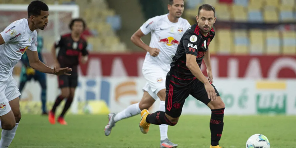 Rubro-negro não saiu do 1 a 1 contra o RB Bragantino e cai para a terceira posição