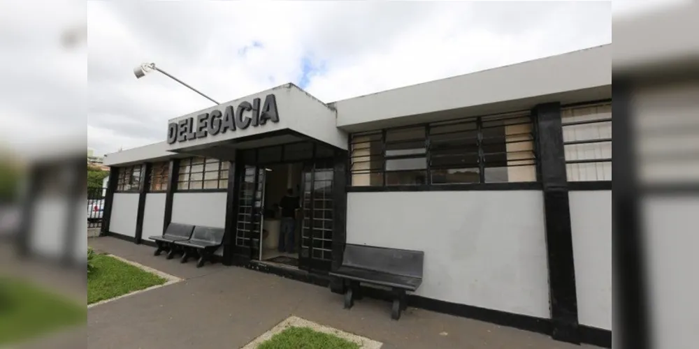 Homem foi preso em flagrante e levado à delegacia de Castro