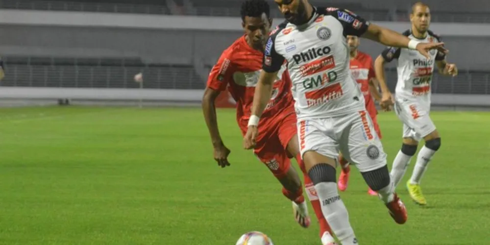 Partida foi disputada no Estádio Rei Pelé