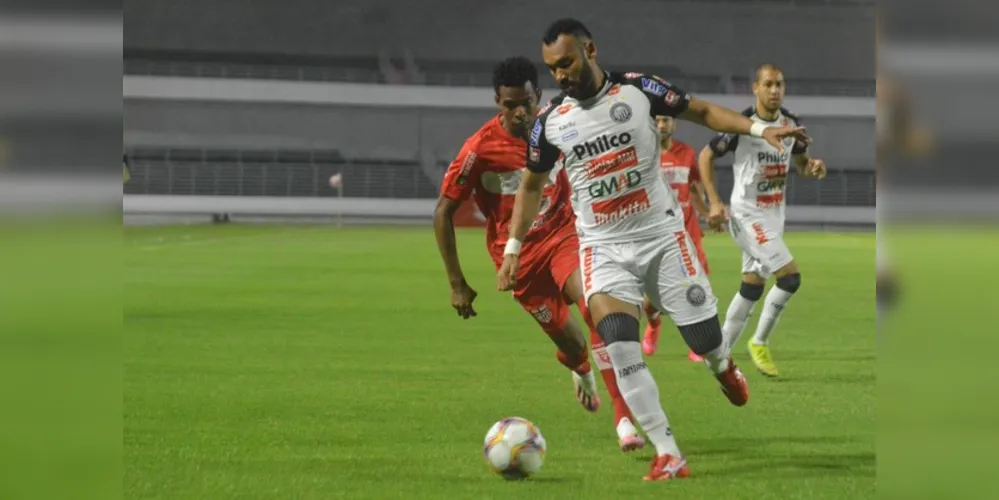Partida foi disputada no Estádio Rei Pelé