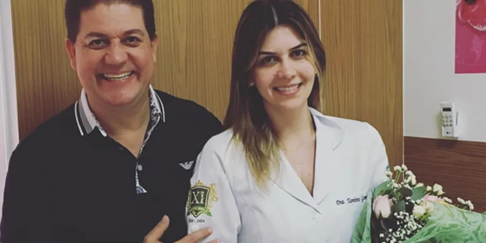 Prefeito homenageou a filha neste domingo, quando foi celebrado o Dia do Médico