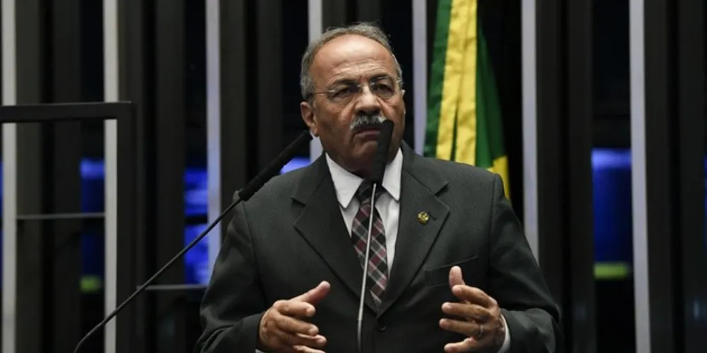 Rodrigues é suspeito de participar de um esquema de desvio de recursos destinados ao combate ao novo coronavírus (covid-19). 