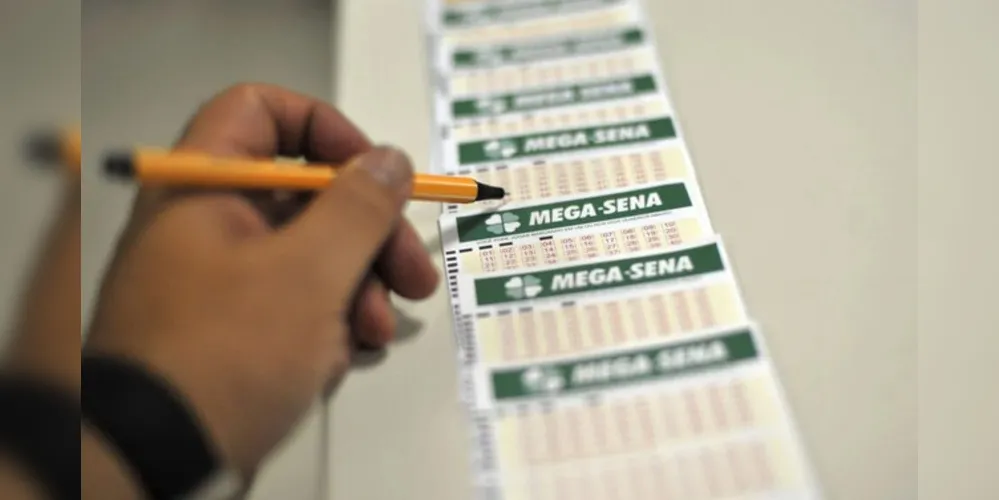 Ninguém acerta as seis dezenas e Mega e acumula em R$ 32 milhões