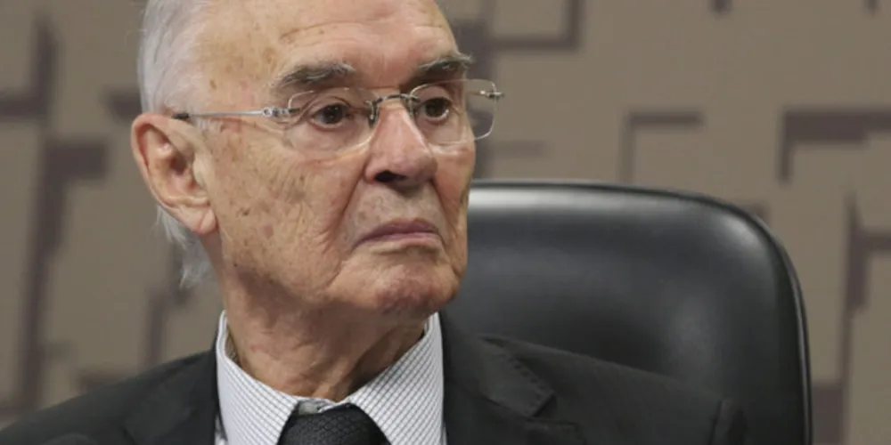 Senador criticou isolamento social e defendia uso da cloroquina no tratamento da covid-19