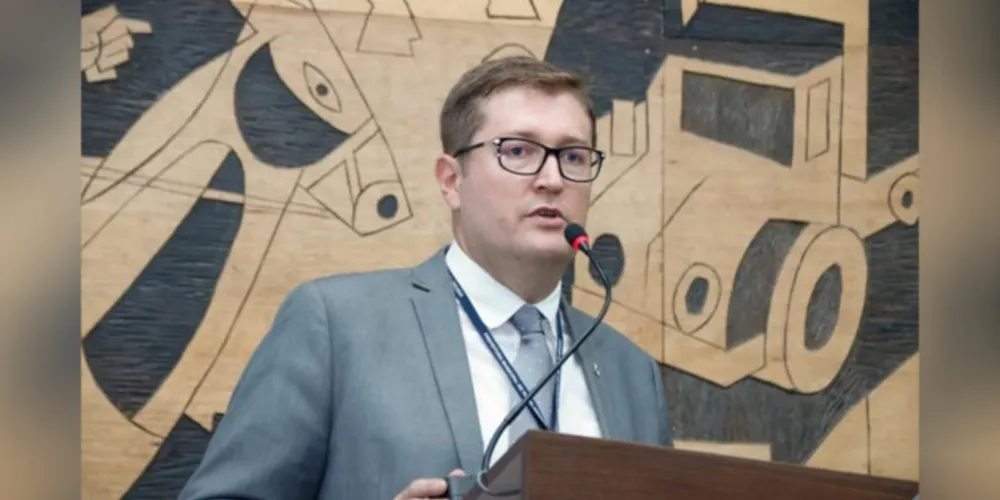 NOVO CICLO - O Procurador Geral do Município, João Paulo Vieira Deschk recebe os cumprimentos pela passagem de seu aniversário nesta sexta-feira (23). Da coluna RC os votos de prosperidade e alegrias