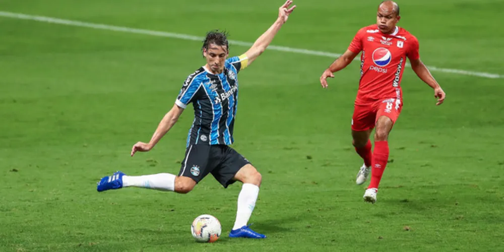 Empate nos acréscimos da segunda etapa deixa Tricolor na liderança do grupo E