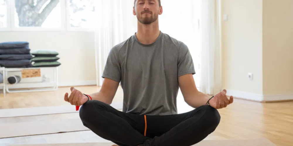 Para a Inspire, empresa que desenvolveu o aplicativo para a meditação guiada, este pequeno gesto gera enormes benefícios