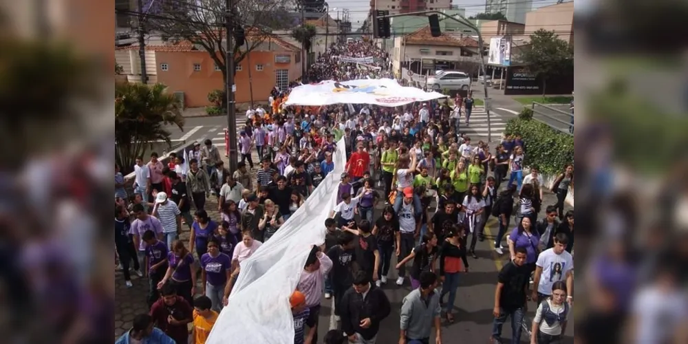Milhares de jovens participaram da Marcha contra a Violência em 2019