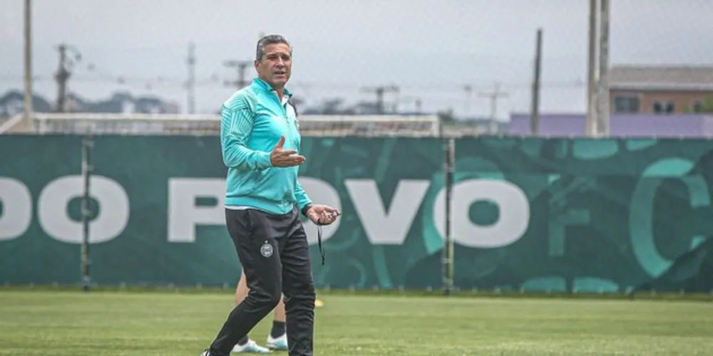 Treinador deixa equipe após derrota para o Ceará