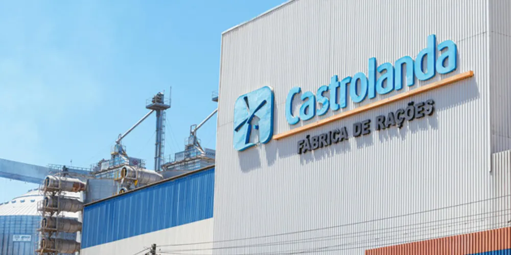 Com aumento de produção, a Fábrica de Rações da unidade em Castro/PR, está se adequando aos novos volumes.