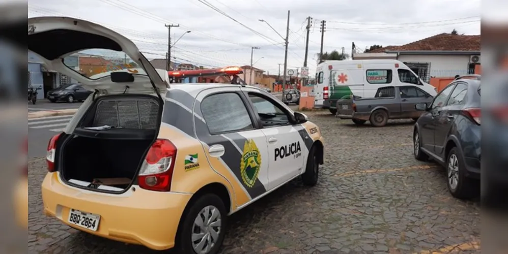 Acidente aconteceu no cruzamento da Avenida Carlos Cavalcanti com a Rua João Tomé