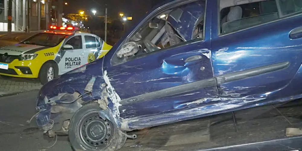 Motorista foi embora antes da chegada da PM e seu carro foi apreendido