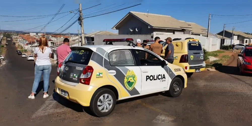 Após liberar a vítima, o homem continuou no interior da residência ameaçando atentar contra a própria vida