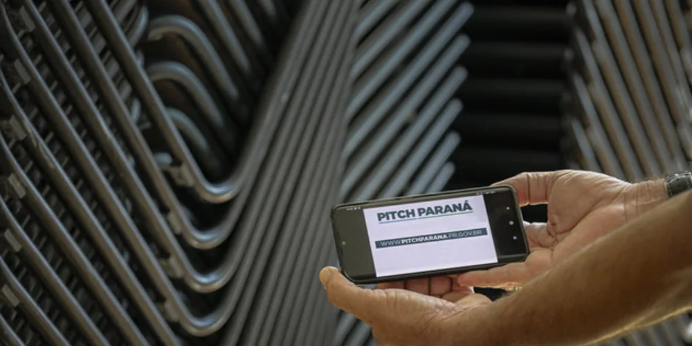 O melhor pitch de cada temática será classificado para a grande final, marcada para 2 de dezembro.