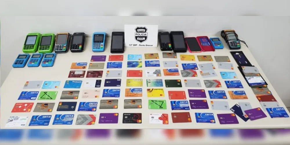 Polícia acredita que cartões seriam usados na prática de crimes cibernéticos