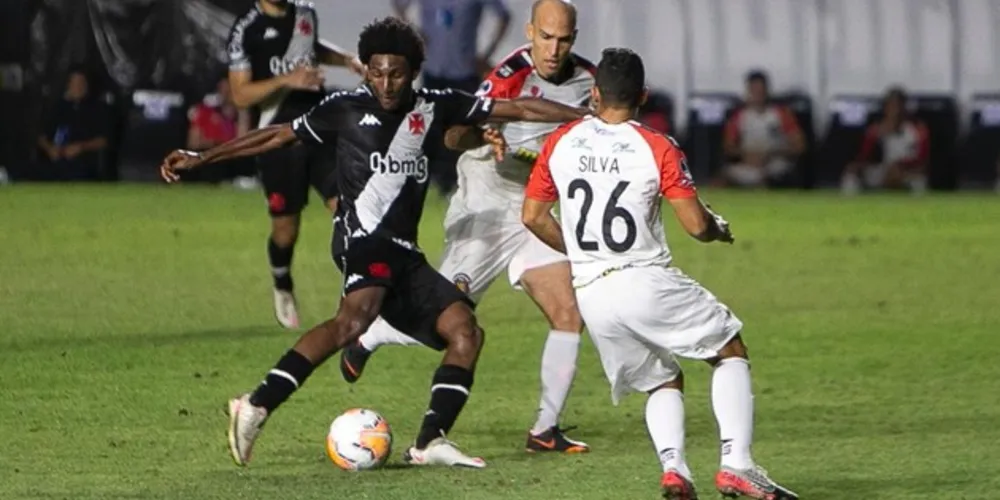 Triunfo foi o primeiro do técnico português Ricardo Sá Pinto no comando vascaíno