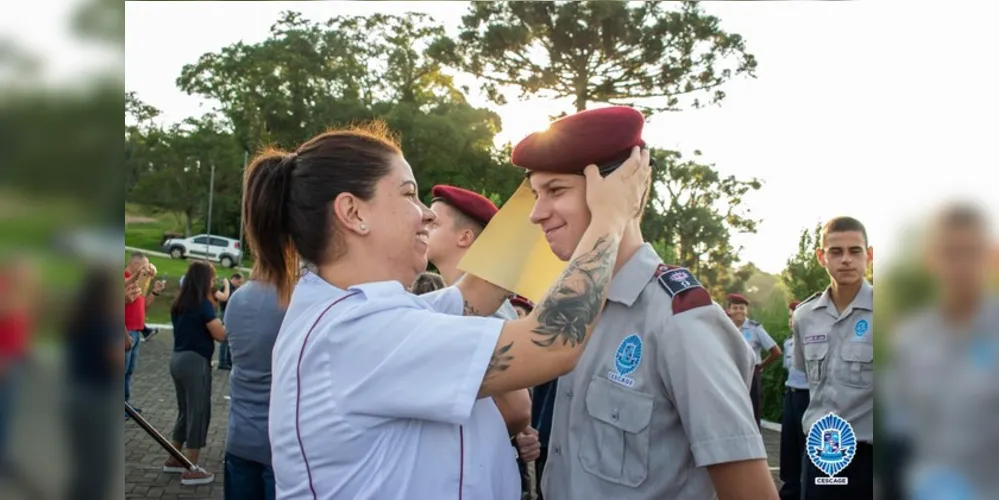 A instituição forma jovens com objetivos claros de resgatar valores de cidadania, civismo e patriotismo