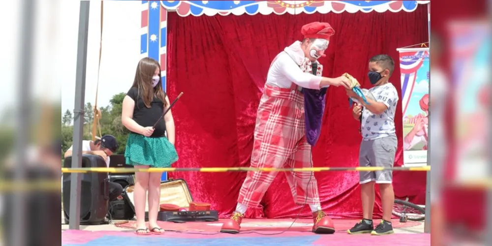 “Hoje tem circo na praça? Tem sim, senhor” teve sua última apresentação na tarde de ontem