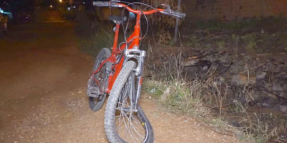 Homem de 34 anos foi atendido no local pelos bombeiros e não precisou ser levado ao hospital