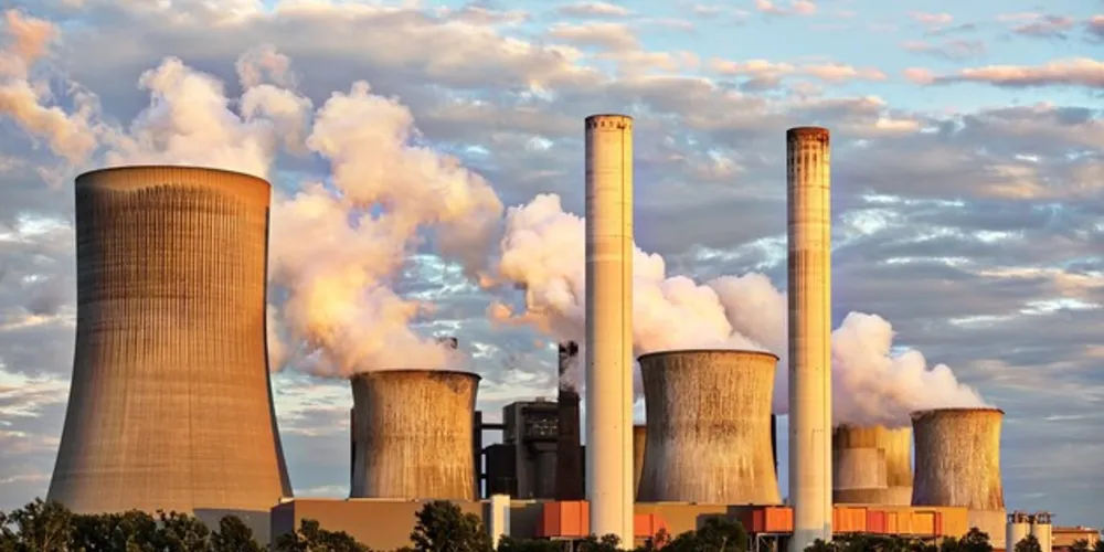Desde que chegou à Casa Branca, Trump tem defendido a indústria de combustíveis fósseis, criticando os cientistas sobre as teses acerca do aquecimento global.