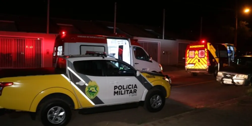 Suspeito ficou ferido ao cair de cinco metros de altura e acabou detido pelo proprietário até chegada da PM