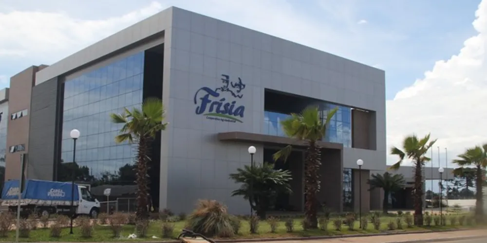 A Frísia Cooperativa Agroindustrial é segunda maior empresa sediada na região dos Campos Gerais, segundo o ranking