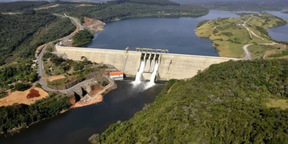 As pequenas usinas são totalmente construídas com tecnologia nacional e contribuem para a geração de energia limpa. 