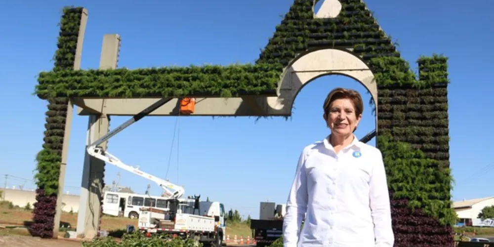 Imagem ilustrativa da imagem Elizabeth promete ampliar arborização e paisagismo em PG
