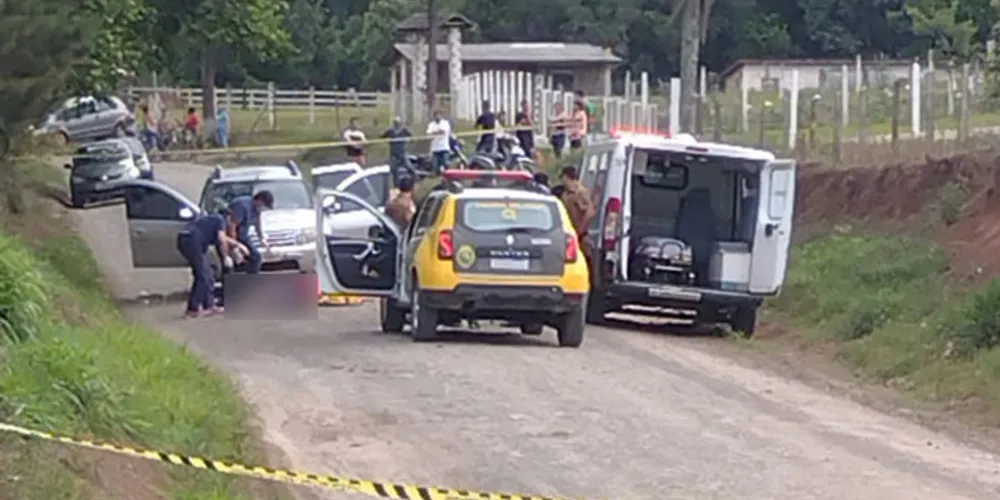 Duas pessoas foram baleadas no tiroteio; uma morreu e outra ficou gravemente ferida