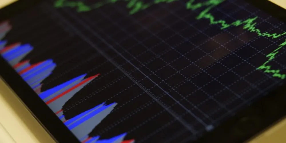 Mesmo próximo de R$ 5,40, o dólar continua bem abaixo das máximas de quase R$ 5,80 alcançadas no começo do mês. 